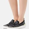 MICHAEL Michael Kors Damen SKYLER - Sneaker Low - Black/silver 2 MICHAEL Michael Kors Damen SKYLER - Sneaker Low - Black/silver -MICHAEL Michael Kors Verkaufsgeschäft 034b31008bdb4df39cd444fcea97d04c