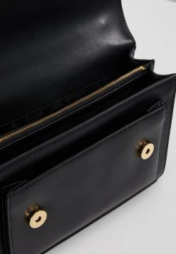 MICHAEL Michael Kors Damen JADE GUSSET KING - Umhängetasche - Black 13 MICHAEL Michael Kors Damen JADE GUSSET KING - Umhängetasche - Black -MICHAEL Michael Kors Verkaufsgeschäft 04b3c196b98d4acebdc77cc062189c9d