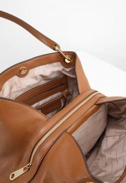 MICHAEL Michael Kors Damen RAVEN - Handtasche - Luggage -MICHAEL Michael Kors Verkaufsgeschäft 0c7504a3fb184d9a814d34389928e61d