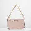 MICHAEL Michael Kors Damen JET SET MEDIUM CHAIN POUCHETTE - Handtasche - Soft Pink 1 MICHAEL Michael Kors Damen JET SET MEDIUM CHAIN POUCHETTE - Handtasche - Soft Pink -MICHAEL Michael Kors Verkaufsgeschäft 15d0fc656db14214b709b24edb2dfa86