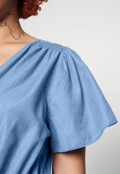 MICHAEL Michael Kors Damen WRAP DRESS - Freizeitkleid - Light Cadet Wash 15 MICHAEL Michael Kors Damen WRAP DRESS - Freizeitkleid - Light Cadet Wash -MICHAEL Michael Kors Verkaufsgeschäft 1ed8ee556bd14766b32f2db3b6f9b042