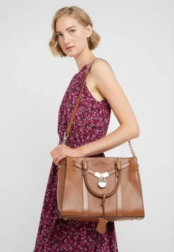 MICHAEL Michael Kors Damen Handtasche - Luggage 10 MICHAEL Michael Kors Damen Handtasche - Luggage -MICHAEL Michael Kors Verkaufsgeschäft 2131c3329f884f8cafeb7e8e97b7b343