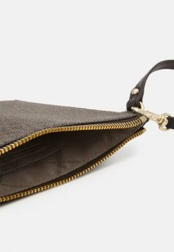 MICHAEL Michael Kors Damen FREYA OPEN TOTE - Shopping Bag - Chocolate 12 MICHAEL Michael Kors Damen FREYA OPEN TOTE - Shopping Bag - Chocolate -MICHAEL Michael Kors Verkaufsgeschäft 24628f90ee38496286ba7774324a462d