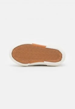 MICHAEL Michael Kors Kinder IZETTA - Sneaker Low - Vanilla 12 MICHAEL Michael Kors Kinder IZETTA - Sneaker Low - Vanilla -MICHAEL Michael Kors Verkaufsgeschäft 2f7c713bd8d14c04bcead5dab5f653f5