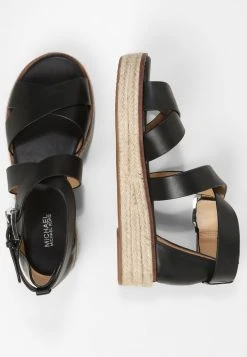 MICHAEL Michael Kors Damen DARBY - Plateausandalette - Black -MICHAEL Michael Kors Verkaufsgeschäft 3ce19aa640ed42828ad12039702c5faf