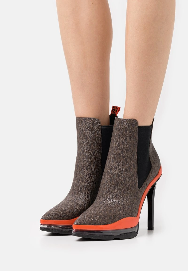 MICHAEL Michael Kors Damen KEKE EXTREME - Plateaustiefelette - Brown 3 MICHAEL Michael Kors Damen KEKE EXTREME - Plateaustiefelette - Brown