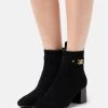 MICHAEL Michael Kors Damen FARRAH - Ankle Boot - Black 1 MICHAEL Michael Kors Damen FARRAH - Ankle Boot - Black -MICHAEL Michael Kors Verkaufsgeschäft 44368a49fb374a52ad23532a7335c5ad