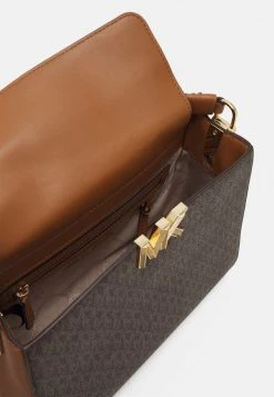 MICHAEL Michael Kors Damen KARLIEMD SATCHEL - Handtasche - Brown 9 MICHAEL Michael Kors Damen KARLIEMD SATCHEL - Handtasche - Brown -MICHAEL Michael Kors Verkaufsgeschäft 4677ac981e95470e901e80eb47e8865c