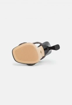 MICHAEL Michael Kors Damen CLARA - Pantolette Hoch - Brown -MICHAEL Michael Kors Verkaufsgeschäft 4d0c71b2b36143c0b6ec92a287012530