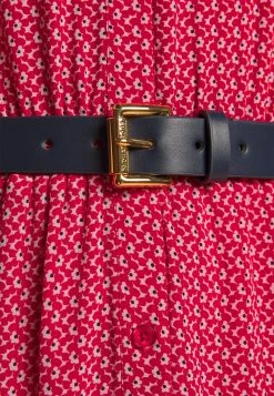 MICHAEL Michael Kors Damen PRINTED BELTED SHIFT DRESS - Blusenkleid - Crimson 17 MICHAEL Michael Kors Damen PRINTED BELTED SHIFT DRESS - Blusenkleid - Crimson -MICHAEL Michael Kors Verkaufsgeschäft 4f79d422fe7842c8b1cc4f337ca00e16