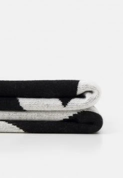 MICHAEL Michael Kors Damen BOLD LOGO SCARF - Schal - Black/white 8 MICHAEL Michael Kors Damen BOLD LOGO SCARF - Schal - Black/white -MICHAEL Michael Kors Verkaufsgeschäft 5bc1d60efb0b4bf68a589a2523f3c655