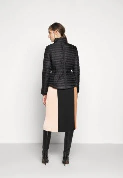 MICHAEL Michael Kors Damen BELTED - Daunenjacke - Black 12 MICHAEL Michael Kors Damen BELTED - Daunenjacke - Black -MICHAEL Michael Kors Verkaufsgeschäft 6e86e17993574ec3a733a38514b621e1