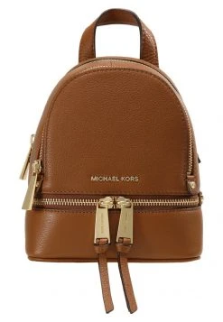 MICHAEL Michael Kors Damen RHEA ZIP XS BACKPACK - Tagesrucksack - Tan 13 MICHAEL Michael Kors Damen RHEA ZIP XS BACKPACK - Tagesrucksack - Tan -MICHAEL Michael Kors Verkaufsgeschäft 6e8f2389c7224a7492f0067370f4a349