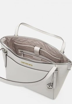 MICHAEL Michael Kors Damen VOYAGER TOTE - Handtasche - Optic White 8 MICHAEL Michael Kors Damen VOYAGER TOTE - Handtasche - Optic White -MICHAEL Michael Kors Verkaufsgeschäft 72adfd57fae6469f8d9e808a364178d6
