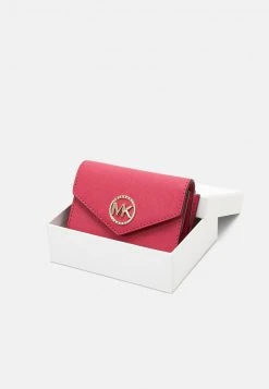 MICHAEL Michael Kors Damen GREENWICH TRIFOLD - Geldbörse - Rubin Red 12 MICHAEL Michael Kors Damen GREENWICH TRIFOLD - Geldbörse - Rubin Red -MICHAEL Michael Kors Verkaufsgeschäft 745616dce1c743b4a2a9e51f5799329d
