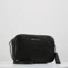 MICHAEL Michael Kors Damen JET SET CAMERA BAG - Umhängetasche - Black 1 MICHAEL Michael Kors Damen JET SET CAMERA BAG - Umhängetasche - Black -MICHAEL Michael Kors Verkaufsgeschäft 770eee94e9184076bb9ecc51027b3121