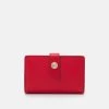 MICHAEL Michael Kors Damen CHARM WALLET - Geldbörse - Bright Red 2 MICHAEL Michael Kors Damen CHARM WALLET - Geldbörse - Bright Red -MICHAEL Michael Kors Verkaufsgeschäft 7d340f85361740808d9df9adf0a576de