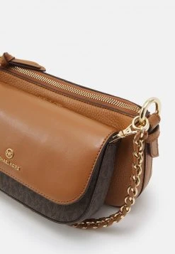 MICHAEL Michael Kors Damen JET CHARMMD POUCH XBODY SET - Handtasche - Brown/acorn 17 MICHAEL Michael Kors Damen JET CHARMMD POUCH XBODY SET - Handtasche - Brown/acorn -MICHAEL Michael Kors Verkaufsgeschäft 8449835ba9894e1ebcaeda8c748038e6