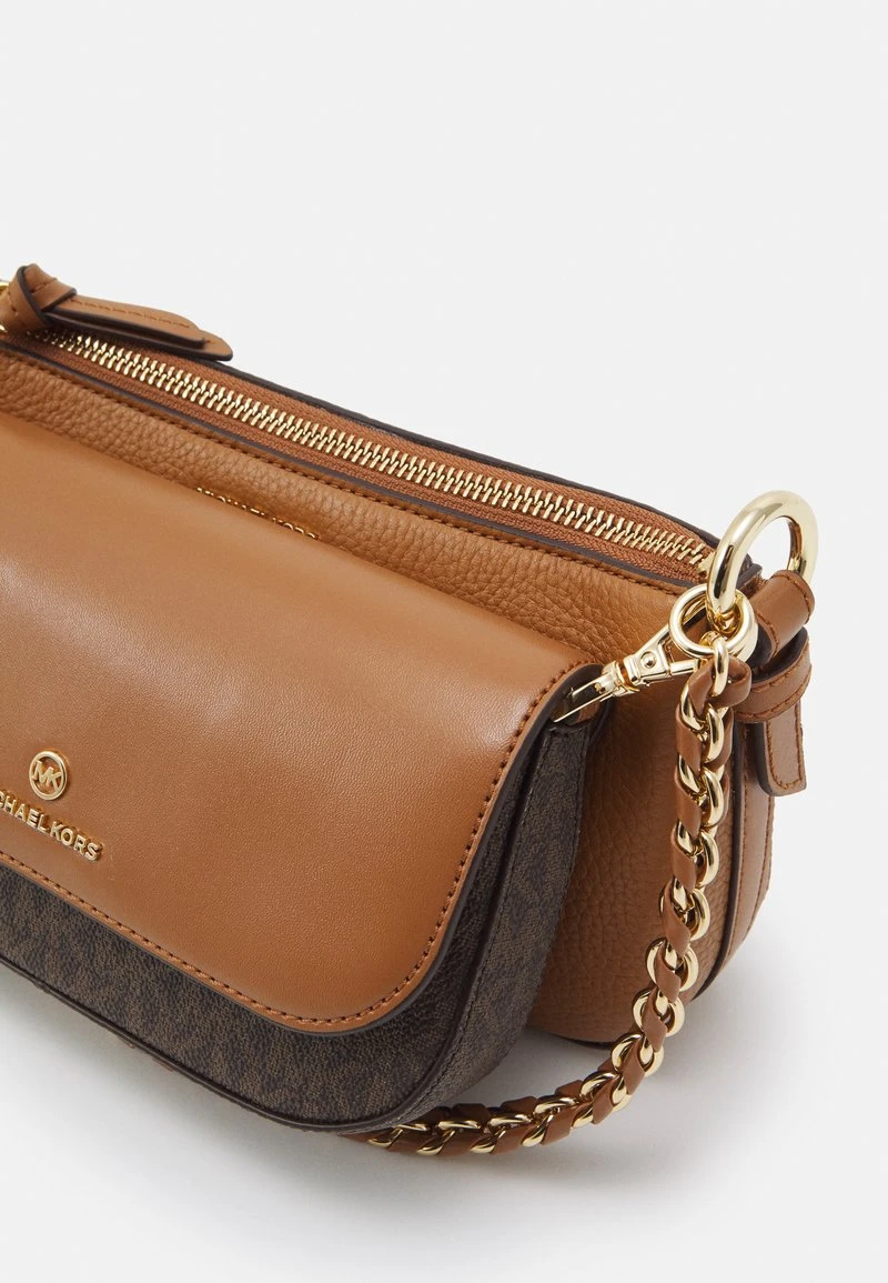 MICHAEL Michael Kors Damen JET CHARMMD POUCH XBODY SET - Handtasche - Brown/acorn 10 MICHAEL Michael Kors Damen JET CHARMMD POUCH XBODY SET - Handtasche - Brown/acorn – Bild 8