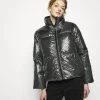 MICHAEL Michael Kors Damen Daunenjacke - Black/silver 1 MICHAEL Michael Kors Damen Daunenjacke - Black/silver -MICHAEL Michael Kors Verkaufsgeschäft 8b52210fe00444c9865b18a63fac7bee