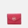 MICHAEL Michael Kors Damen GREENWICH TRIFOLD - Geldbörse - Rubin Red -MICHAEL Michael Kors Verkaufsgeschäft 8c75c4b2fd4047a78494c261ff749d73