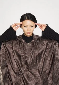 MICHAEL Michael Kors Damen ANORAK - Cape - Chocolate 16 MICHAEL Michael Kors Damen ANORAK - Cape - Chocolate -MICHAEL Michael Kors Verkaufsgeschäft 9da7e6b7a0674db883c1a968eb34f6e0