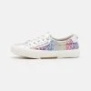MICHAEL Michael Kors Kinder IZETTA OMBRE GLITTER - Sneaker Low - Silver/multi-coloured 2 MICHAEL Michael Kors Kinder IZETTA OMBRE GLITTER - Sneaker Low - Silver/multi-coloured -MICHAEL Michael Kors Verkaufsgeschäft a037ddcdd88a4efc88d6271426a25d16