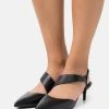 MICHAEL Michael Kors Damen JULIET FLEX KITTEN - Pumps - Black -MICHAEL Michael Kors Verkaufsgeschäft a46351e186ca4f48b1ab982111bc301b