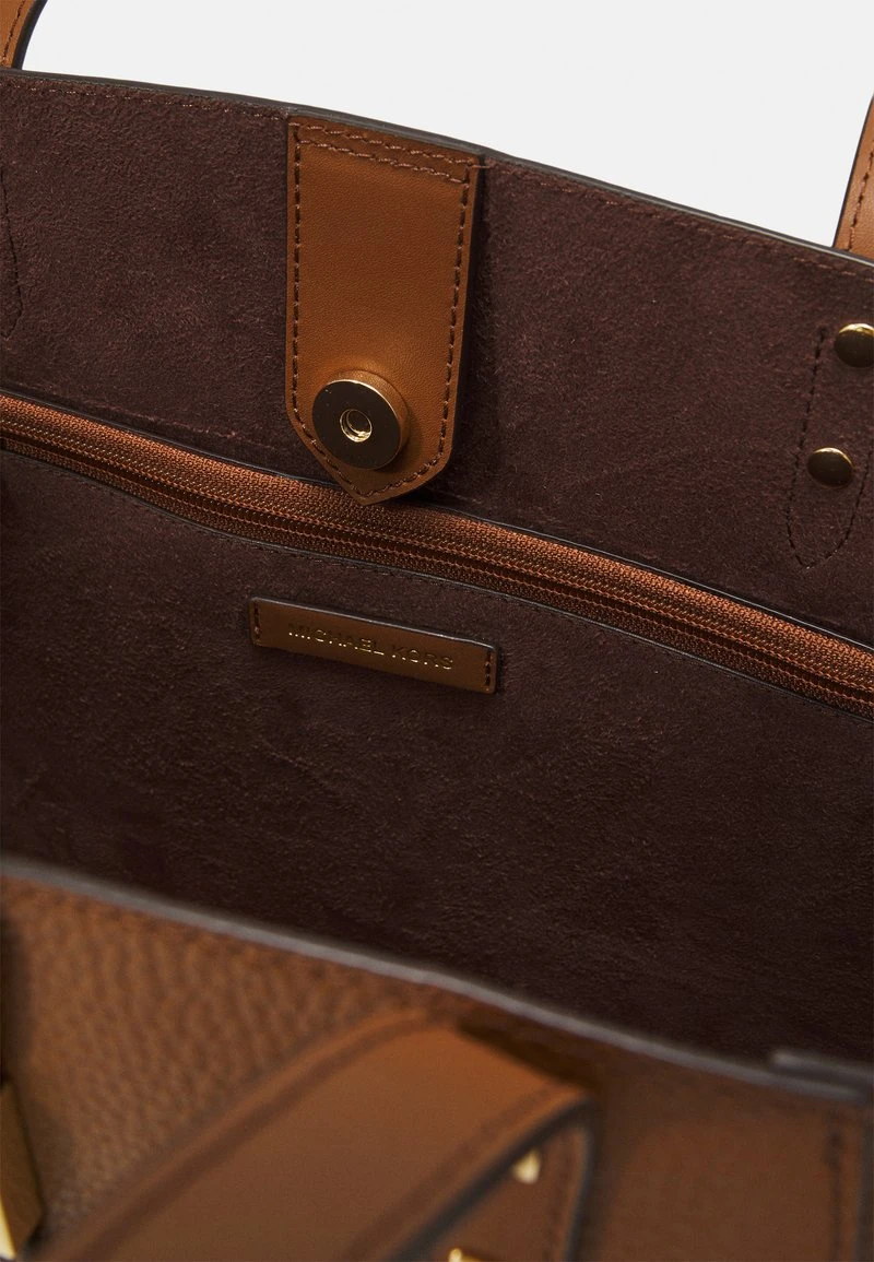 MICHAEL Michael Kors Damen KARLIE TOTE - Shopping Bag - Luggage 7 MICHAEL Michael Kors Damen KARLIE TOTE - Shopping Bag - Luggage – Bild 5