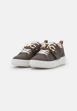 MICHAEL Michael Kors Damen EMMETT STRAP LACE UP - Sneaker Low - Brown 11 MICHAEL Michael Kors Damen EMMETT STRAP LACE UP - Sneaker Low - Brown -MICHAEL Michael Kors Verkaufsgeschäft aeed804028cd490d9a2a25f77a3bd93a