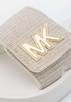 MICHAEL Michael Kors Damen PLATFORM SLIDE - Pantolette Flach - Champagne 15 MICHAEL Michael Kors Damen PLATFORM SLIDE - Pantolette Flach - Champagne -MICHAEL Michael Kors Verkaufsgeschäft af5fb4715cef4e4098400fd5f68f83d7