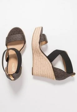 MICHAEL Michael Kors Damen PRUE WEDGE - High Heel Sandalette - Brown 12 MICHAEL Michael Kors Damen PRUE WEDGE - High Heel Sandalette - Brown -MICHAEL Michael Kors Verkaufsgeschäft b2daee89eba048ba8ab168414509e432