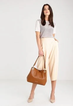 MICHAEL Michael Kors Damen RAVEN - Handtasche - Luggage -MICHAEL Michael Kors Verkaufsgeschäft bc399e5ea79b49da84f5d9bc9a022eb0