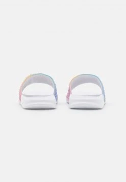 MICHAEL Michael Kors Unisex JETT CHARM - Pantolette Flach - White -MICHAEL Michael Kors Verkaufsgeschäft c42af926e9284156bd4a1ef513412820