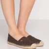 MICHAEL Michael Kors Damen KENDRICK SLIP ON - Espadrille - Brown -MICHAEL Michael Kors Verkaufsgeschäft caf93c3af9d040a79c6228e0069e88df