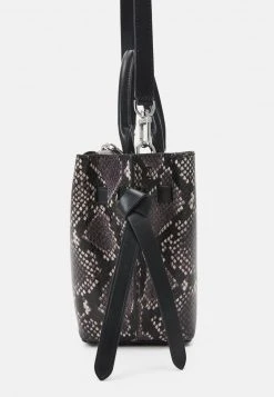 MICHAEL Michael Kors Damen HAMILTON LEGACY BELTED SATCHEL - Handtasche - Black/white -MICHAEL Michael Kors Verkaufsgeschäft ce1b4f8ef0344371905a33bc1015f9b1