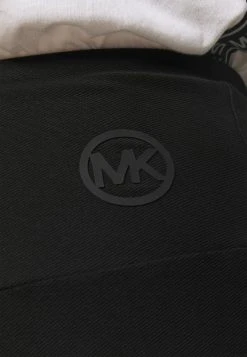 MICHAEL Michael Kors Damen LOGO TAPE BIKER SHORT - Shorts - Black 13 MICHAEL Michael Kors Damen LOGO TAPE BIKER SHORT - Shorts - Black -MICHAEL Michael Kors Verkaufsgeschäft dfab61f4641749a28e222970bd438fca