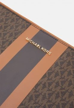 MICHAEL Michael Kors Damen JET SET CASE - Notebooktasche - Brown/acorn -MICHAEL Michael Kors Verkaufsgeschäft e1bd656946654fa5b7791a28d63bc348