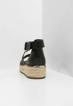 MICHAEL Michael Kors Damen DARBY - Plateausandalette - Black -MICHAEL Michael Kors Verkaufsgeschäft e3d06efab267445c80a6211399d64b18