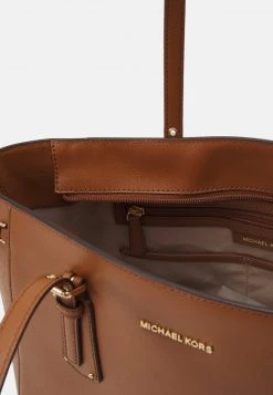 MICHAEL Michael Kors Damen VOYAGER TOTE - Handtasche - Luggage 10 MICHAEL Michael Kors Damen VOYAGER TOTE - Handtasche - Luggage -MICHAEL Michael Kors Verkaufsgeschäft f21a6a4eb50d4795b370516aa355f2b4