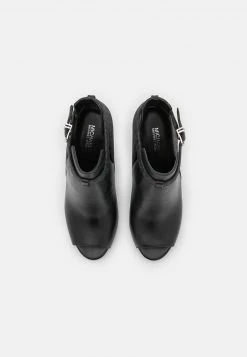 MICHAEL Michael Kors Damen LAWSON OPEN TOE - High Heel Stiefelette - Black 13 MICHAEL Michael Kors Damen LAWSON OPEN TOE - High Heel Stiefelette - Black -MICHAEL Michael Kors Verkaufsgeschäft f3dbe85e52b449cb94b479bc140d0055