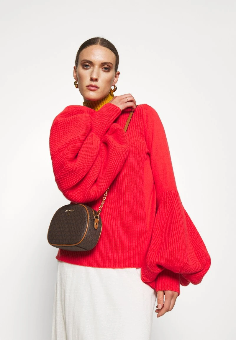 MICHAEL Michael Kors Damen JET SET CHARM OVAL XBODY - Umhängetasche - Brown/acorn 3 MICHAEL Michael Kors Damen JET SET CHARM OVAL XBODY - Umhängetasche - Brown/acorn