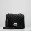 MICHAEL Michael Kors Damen WHITNEY - Umhängetasche - Black -MICHAEL Michael Kors Verkaufsgeschäft f57e76195071482ca116bdc24eed3542