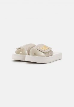 MICHAEL Michael Kors Damen PLATFORM SLIDE - Pantolette Flach - Champagne 11 MICHAEL Michael Kors Damen PLATFORM SLIDE - Pantolette Flach - Champagne -MICHAEL Michael Kors Verkaufsgeschäft ff1dfdcfdaf84a06b500b180ebbec0f4
